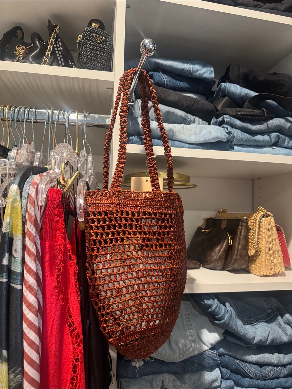 Chloé small summer banana raffia Tote with Gold Charm - Picture 10 of 10